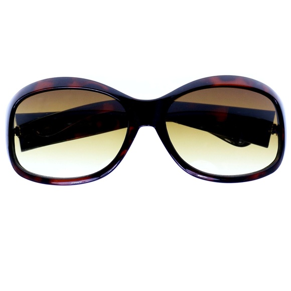 Liz Claiborne  "Harper" Heart Oversize-Sunglasses - Picture 3 of 7